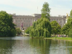 buckingham-palace-76007_1280